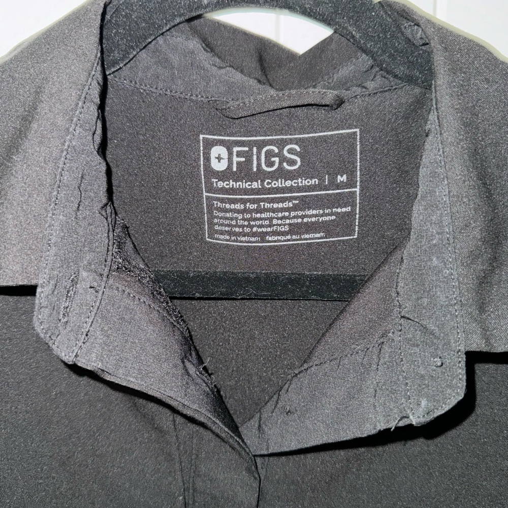 FIGS Collared Scrub Top Medium